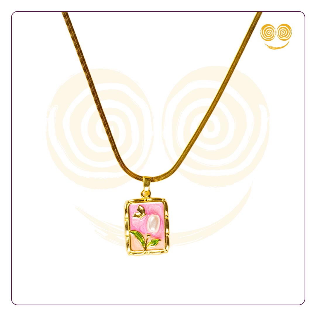 Pinterest Style Elegant Neck Pendant
